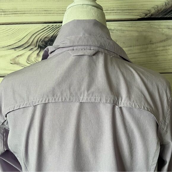 Duluth Trading Co Lilac Purple Sol Survivor Sun Protection Button Down Shirt - Picture 14 of 16